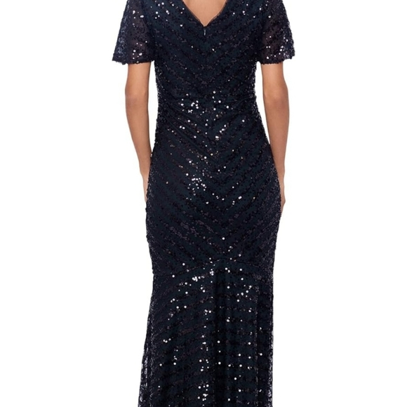 Xscape Short Sleeve V-Neck Dress with Sequins (black/hunter). Size 12. - Picture 2 of 4